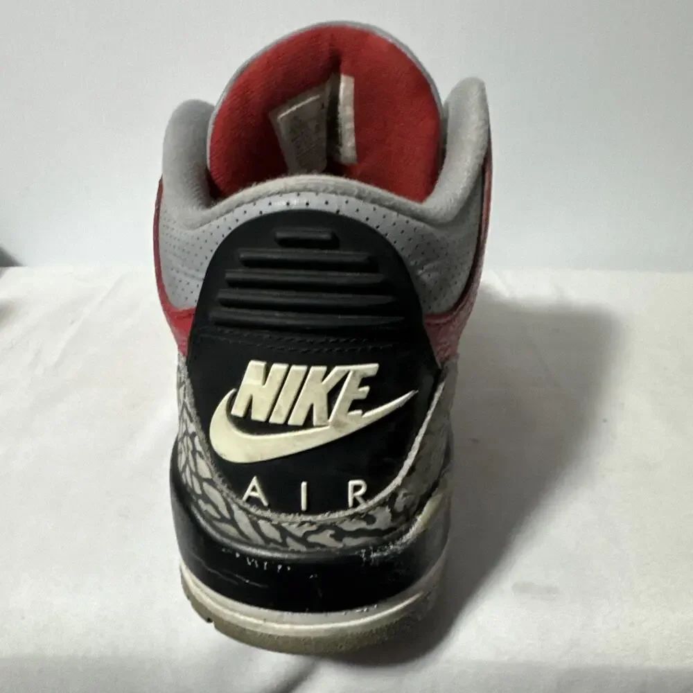 Size 11.5 - Jordan 3 Retro SE Mid Unite “Red Cement” Ck 5692–600